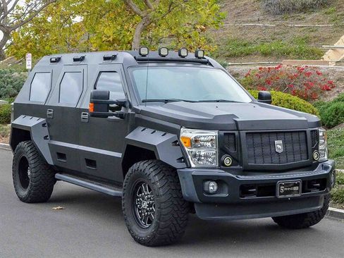 Used 2016 Ford F450 XLT w/ XLT Interior Package image 8