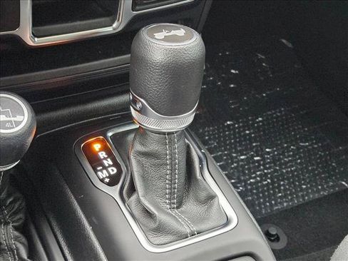 Used 2024 Jeep Wrangler Unlimited Sport AWD/4WD image 12