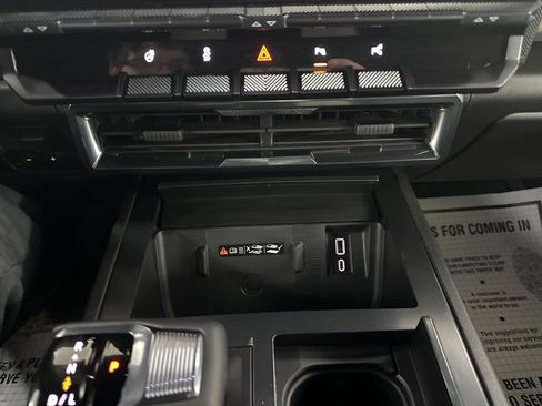 New 2026 GMC Hummer EV 4x4 Crew Cab image 48