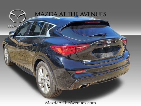 Used 2019 INFINITI QX30 image 21