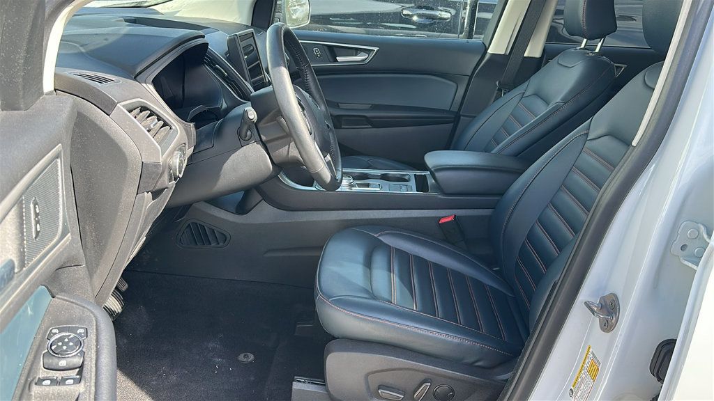 Used 2024 Ford Edge SEL w/ Sport Appearance Package AWD/4WD image 6