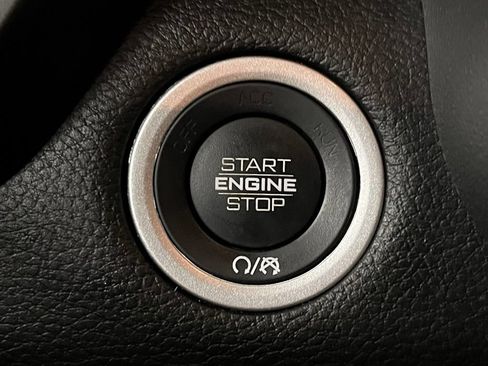 Used 2023 RAM 1500 Big Horn AWD/4WD image 34