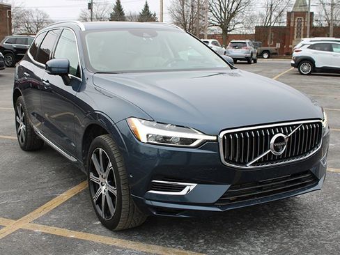 Used 2018 Volvo XC60 T8 Inscription w/ Advanced Package image 4