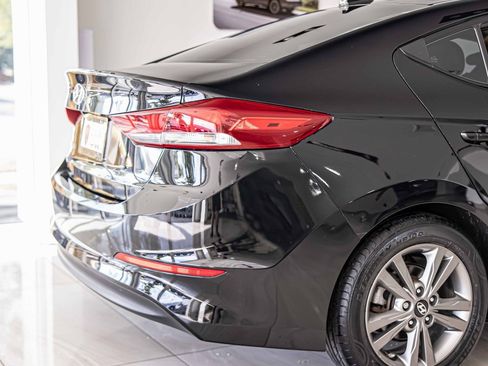 Used 2018 Hyundai Elantra Value Edition w/ Cargo Package image 6