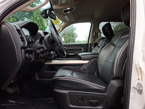Used 2019 RAM 2500 Laramie AWD/4WD image 14