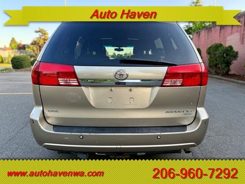 Used 2004 Toyota Sienna XLE Limited image 5