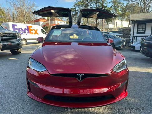 Used 2024 Tesla Model X image 7