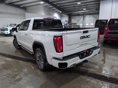 Used 2025 GMC Sierra 1500 Denali Ultimate AWD/4WD image 4