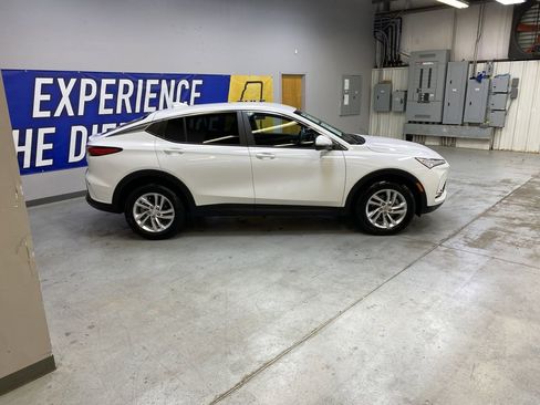 Used 2025 Buick Envista Preferred FWD image 8
