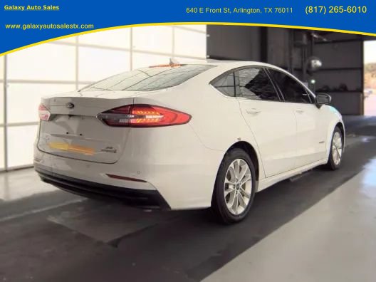 Used 2019 Ford Fusion SE FWD image 5