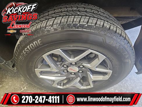 Used 2023 GMC Sierra 1500 SLT w/ SLT Premium Package AWD/4WD image 7