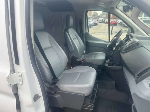 Used 2017 Ford Transit 250 130 Low Roof RWD image 12