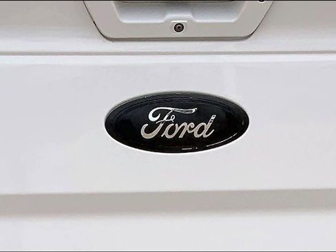 Used 2017 Ford F150 Lariat w/ Equipment Group 502A Luxury AWD/4WD image 31