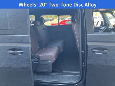 New 2025 Volkswagen ID. Buzz Pro S image 23