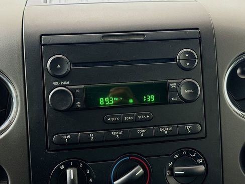 Used 2005 Ford F150 XLT image 13