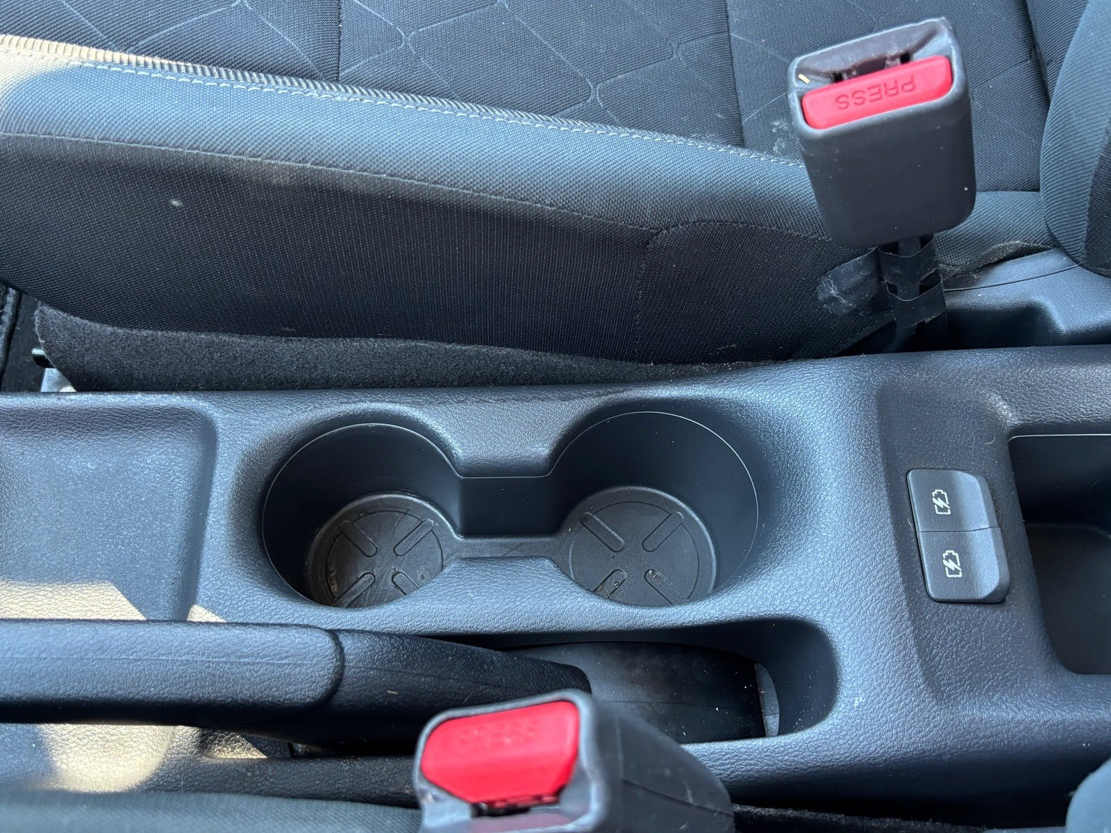 Used 2019 Nissan Kicks SV FWD image 17