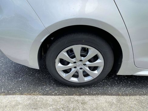 Used 2024 Toyota Corolla LE FWD image 22