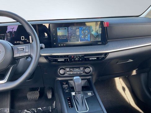 New 2026 Nissan Kicks SV image 7