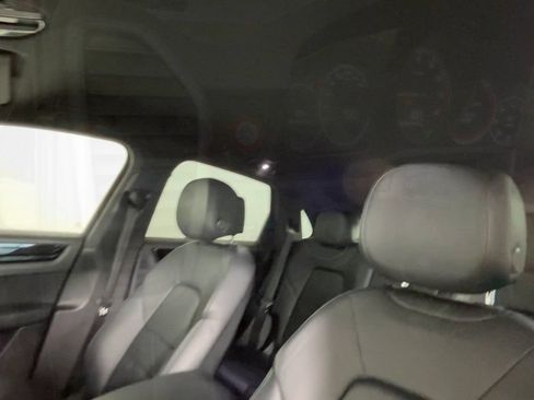 Used 2021 Porsche Cayenne E-Hybrid AWD/4WD image 22