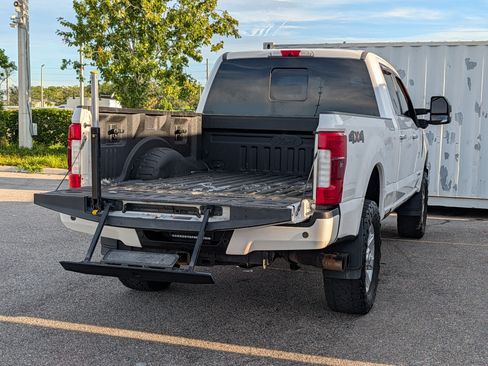 Used 2017 Ford F250 Platinum w/ Platinum Ultimate Package AWD/4WD image 14