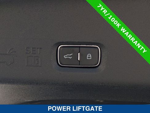 Certified 2025 Ford Expedition Max Platinum image 14