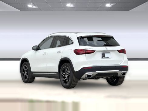 New 2026 Mercedes-Benz GLA 250 image 3