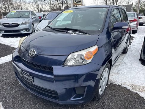Used 2012 Scion xD image 2