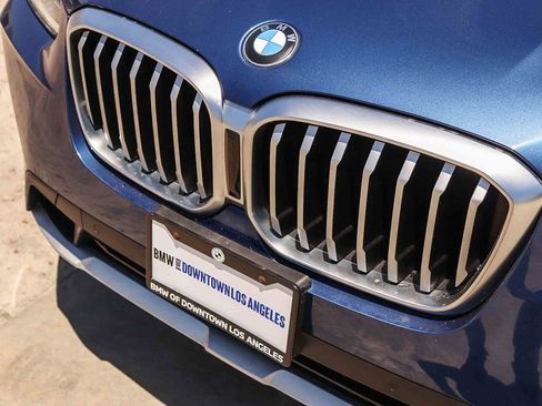 Used 2022 BMW X3 xDrive30i AWD/4WD image 10