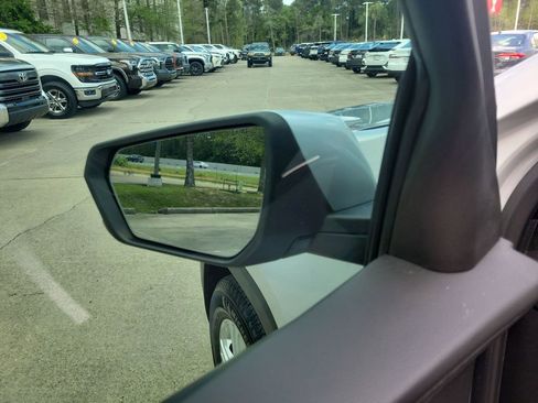 Used 2022 GMC Terrain SLE image 12