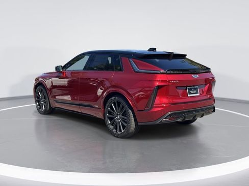 New 2026 Cadillac Lyriq V w/ Exterior Carbon Fiber Package AWD/4WD image 6