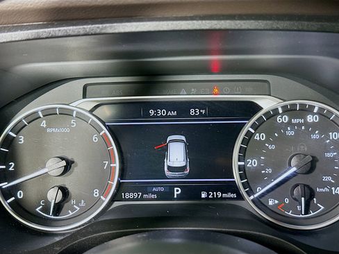 Used 2023 Nissan Rogue S image 19