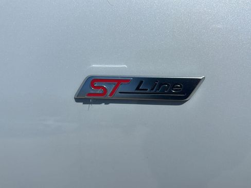 Used 2025 Ford Escape ST-Line AWD/4WD image 7