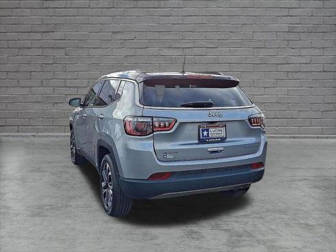 Certified 2022 Jeep Compass Limited w/ Sun and Sound Group AWD/4WD image 12
