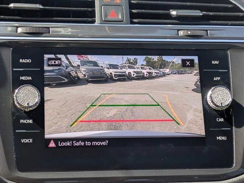 Used 2021 Volkswagen Tiguan SEL Premium R-Line AWD/4WD image 11