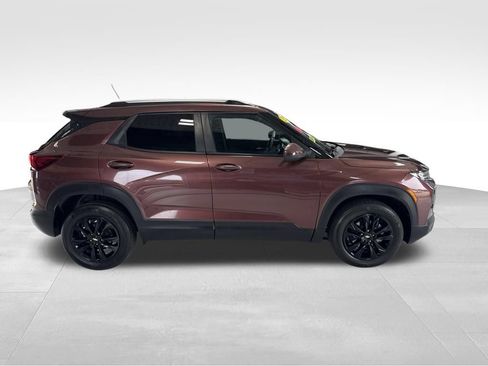 Used 2023 Chevrolet TrailBlazer LT w/ Convenience Package AWD/4WD image 7