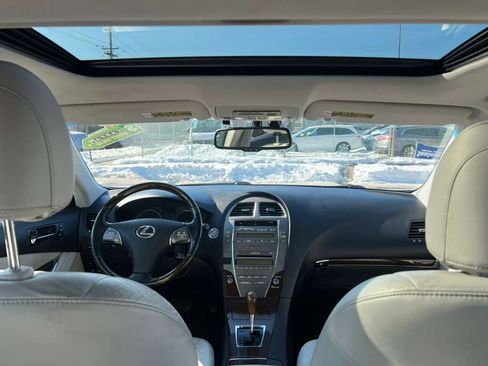 Used 2011 Lexus ES 350 image 32