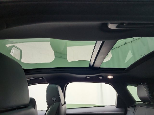 New 2026 Jaguar F-PACE R-Dynamic S AWD/4WD image 22