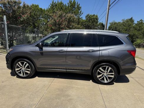 Used 2018 Honda Pilot Elite image 6