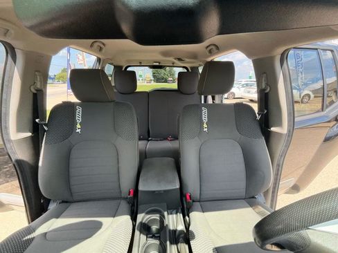 Used 2015 Nissan Xterra PRO-4X AWD/4WD image 22