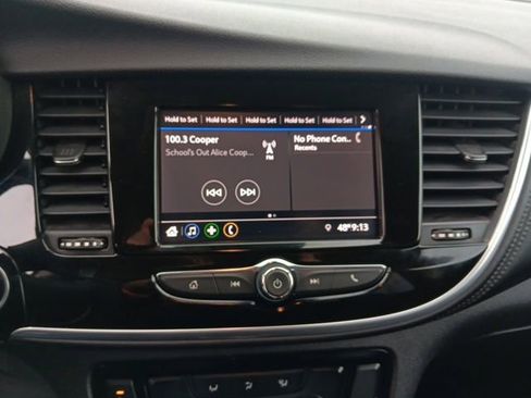 Used 2022 Buick Encore Preferred w/ Safety Package II image 16