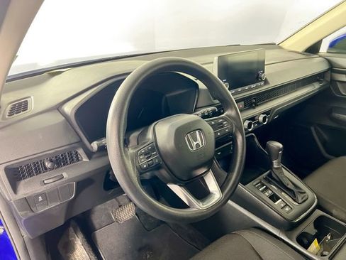 Used 2023 Honda CR-V LX image 10