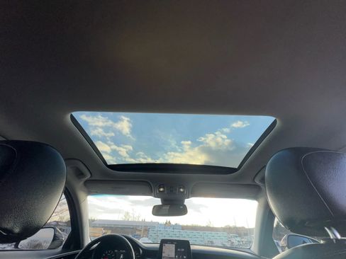 Used 2018 Kia Stinger Premium image 22