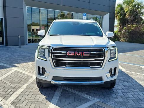 Used 2023 GMC Yukon SLT w/ SLT Premium Package AWD/4WD image 8