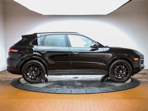 Certified 2026 Porsche Cayenne image 12