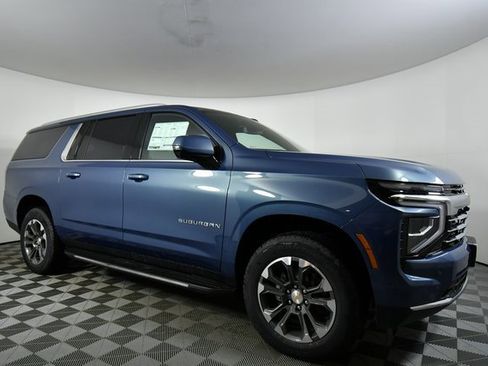 New 2026 Chevrolet Suburban LT w/ Comfort Package image 9