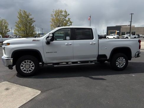 Used 2023 Chevrolet Silverado 2500 LT w/ Convenience Package AWD/4WD image 10