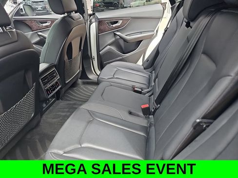 Used 2019 Audi Q8 Premium Plus w/ Premium Plus AWD/4WD image 14