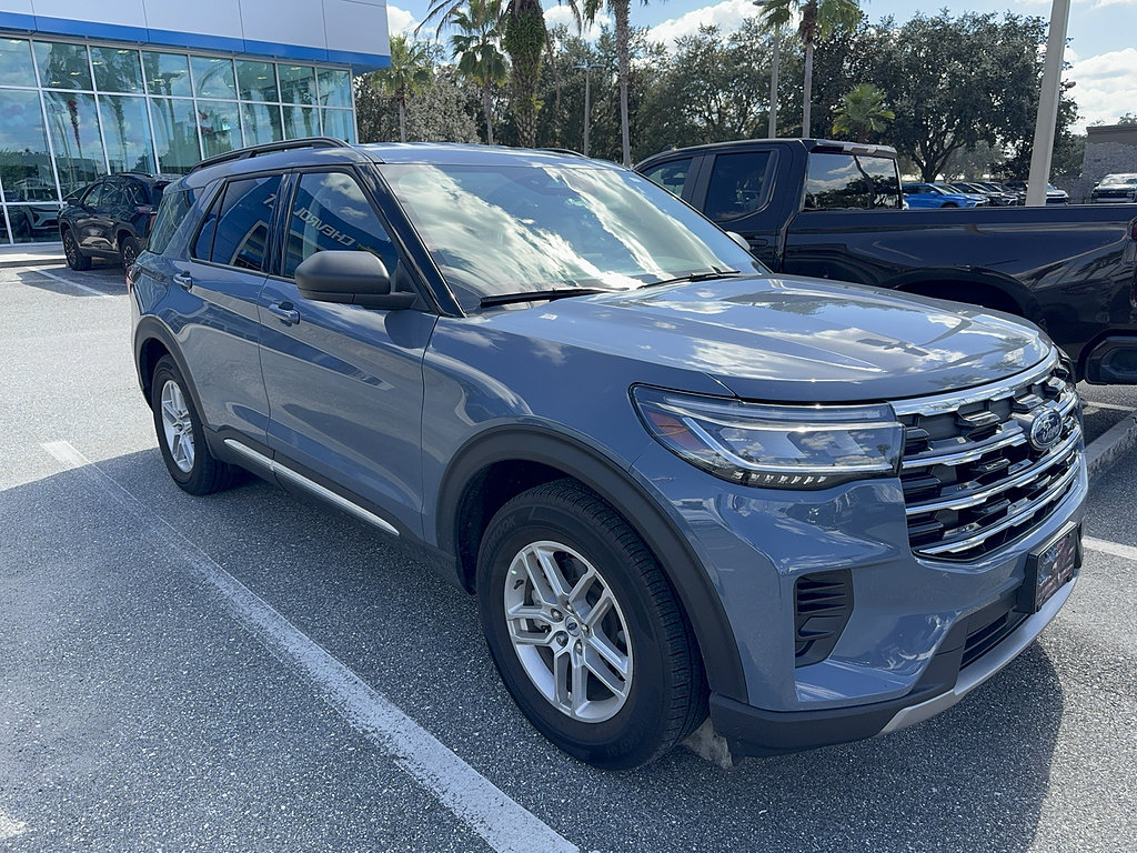 Used 2025 Ford Explorer Active RWD image 55