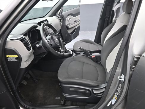 Used 2015 Kia Soul image 10