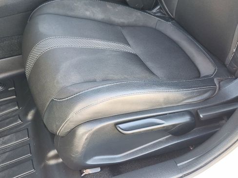 Used 2020 Honda Civic Sport image 17